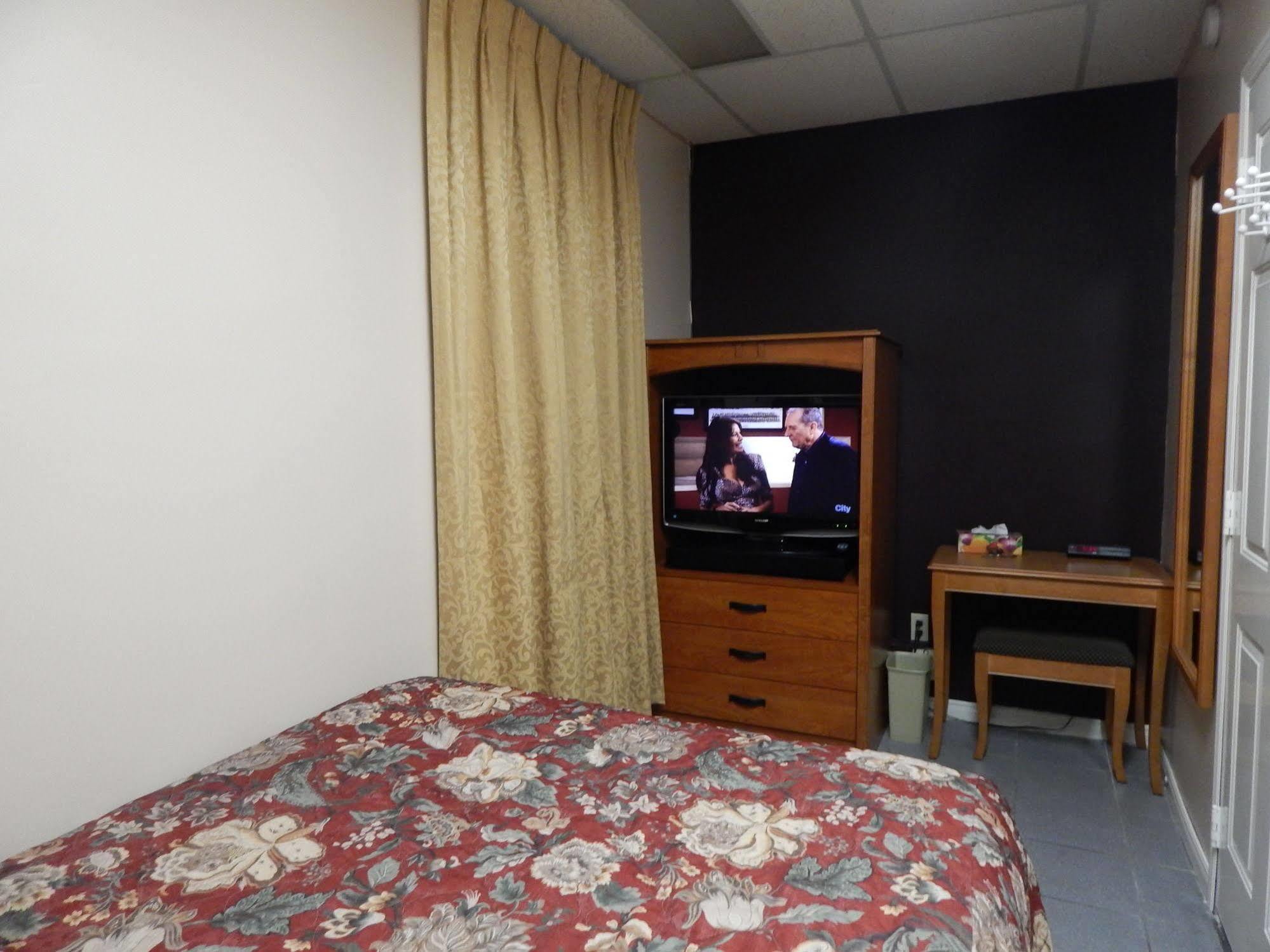 All Days Hostel Toronto Exterior photo